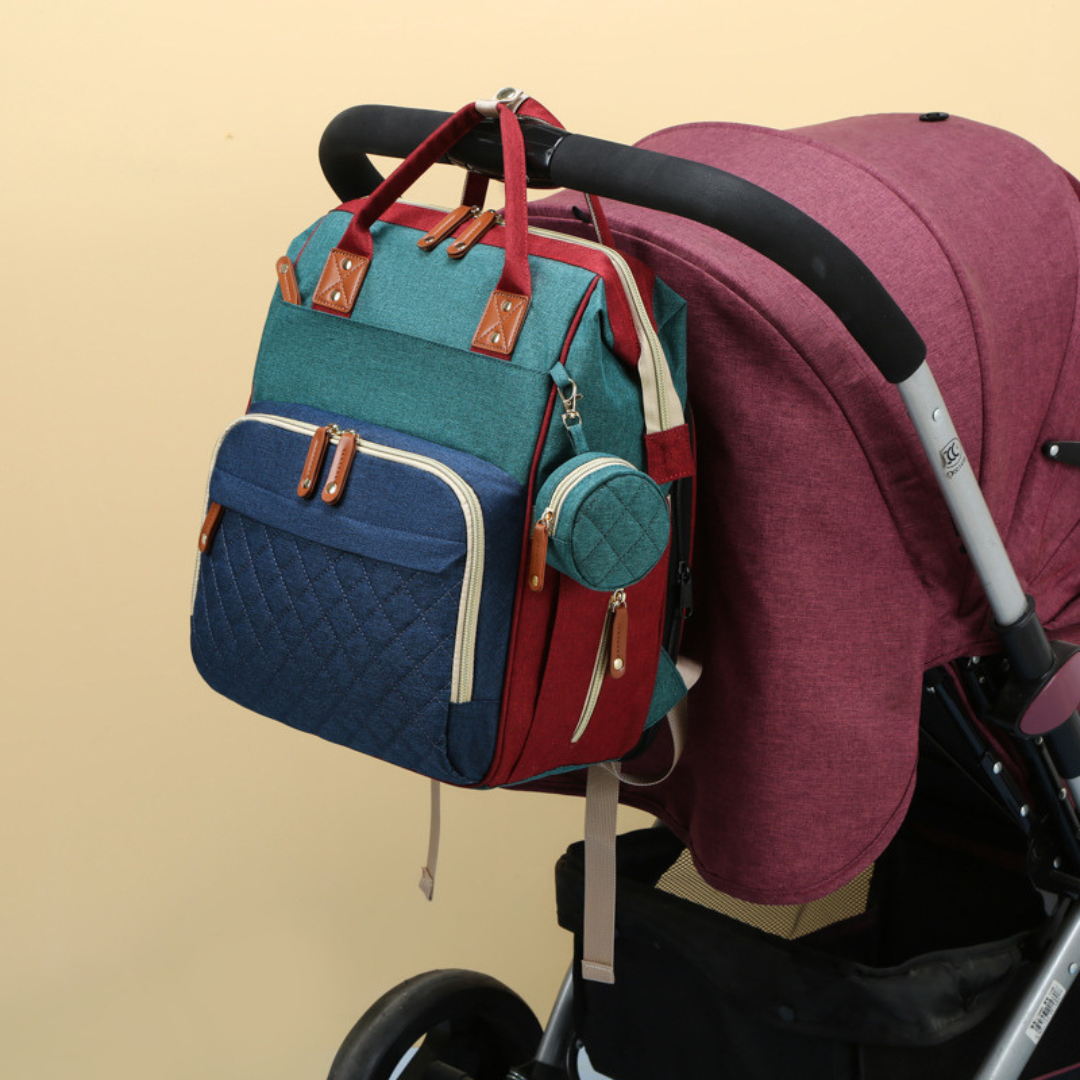 Multifunktionaler baby-wickelrucksack mit schlafplatz