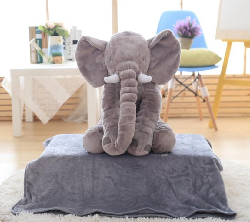 Grauer Elefant Plüschtier