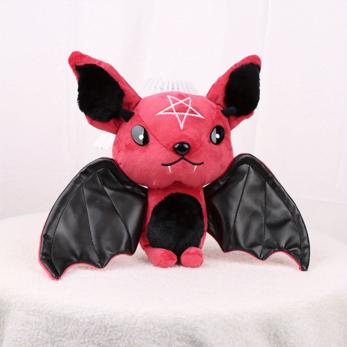 Süßes Schwarzes Fledermaus-Plüschtier – Dunkles Monster