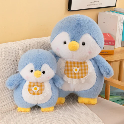 Kuscheliger Baby Pinguin mit Lätzchen - Plüschtier Freund