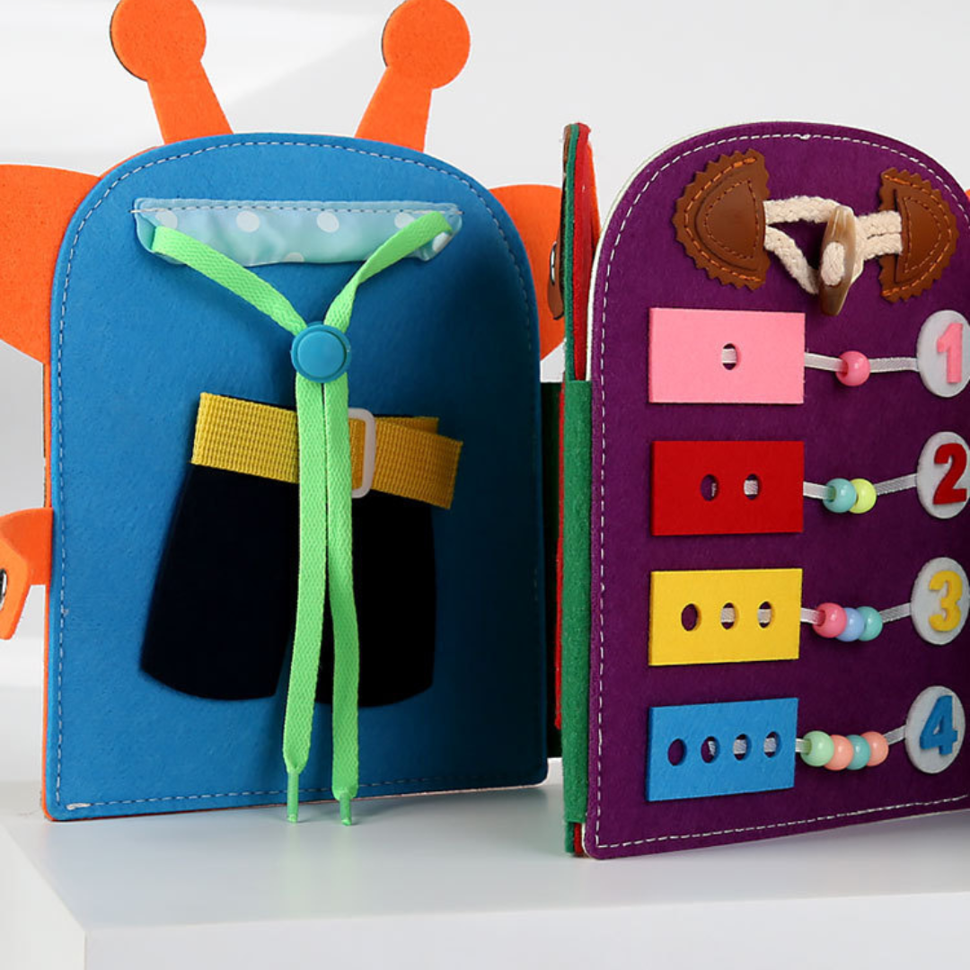 Montessori lern- und beschäftigunsbuch im giraffen design
