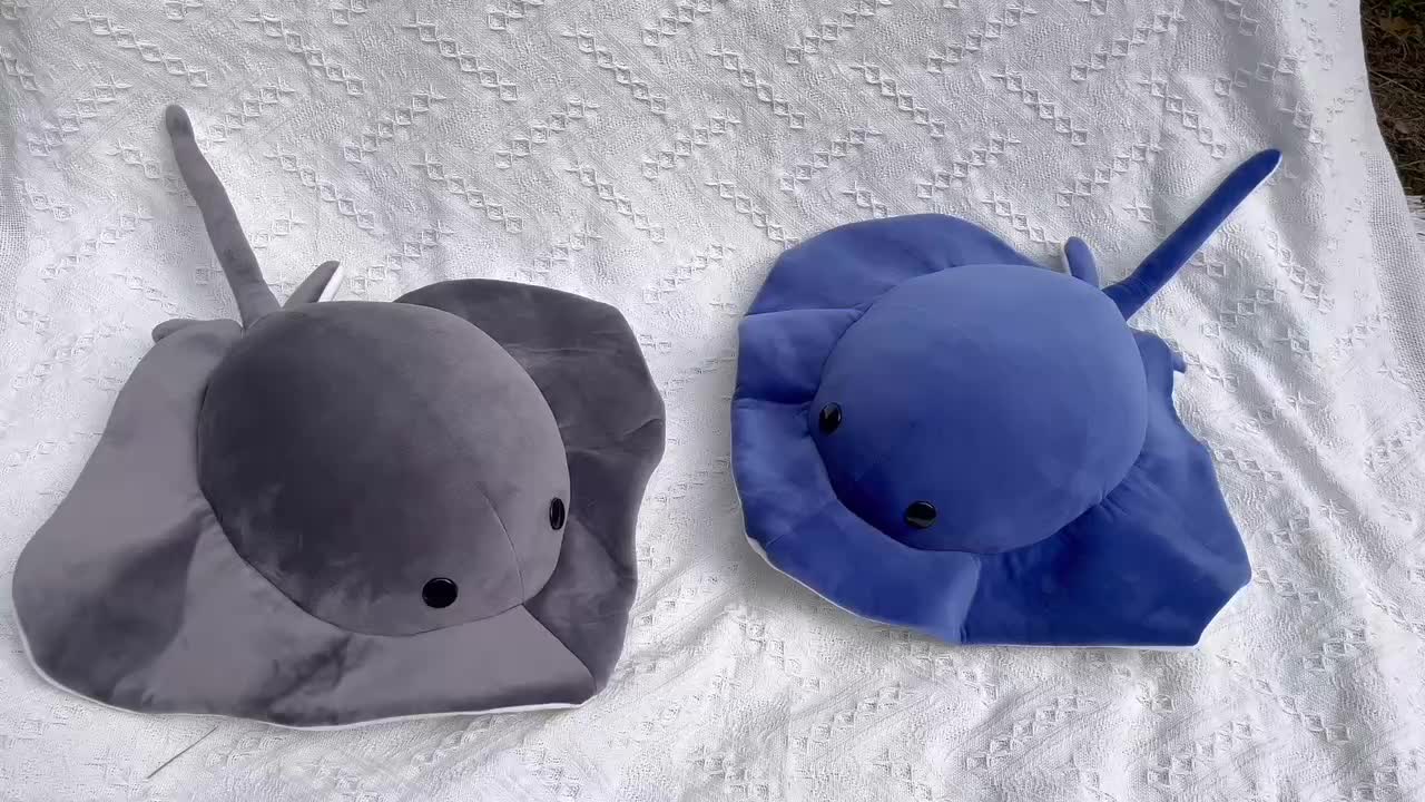 Kuscheliger Fisch Plüsch Kissen