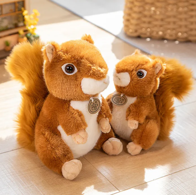 Kuschelweiches eichhörnchen plüschtier nussiger freund