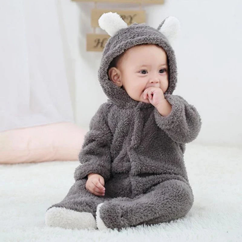 Niedlicher baby onsie im bärendesign