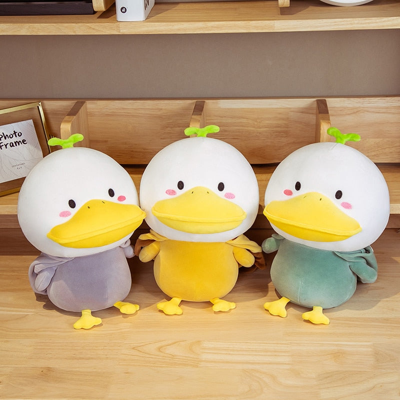 Jetzt Lustige Plüsch Enten in verschiedenen Cosplay Kostümen bei Kuscheltiere.store kaufen