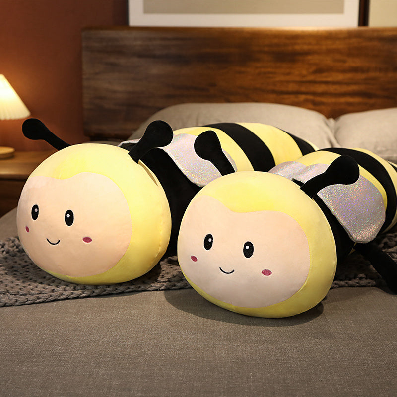 Jetzt Freundliche Biene als XXL Kuscheltier (ca. 50cm bis 100cm) bei Kuscheltiere.store kaufen