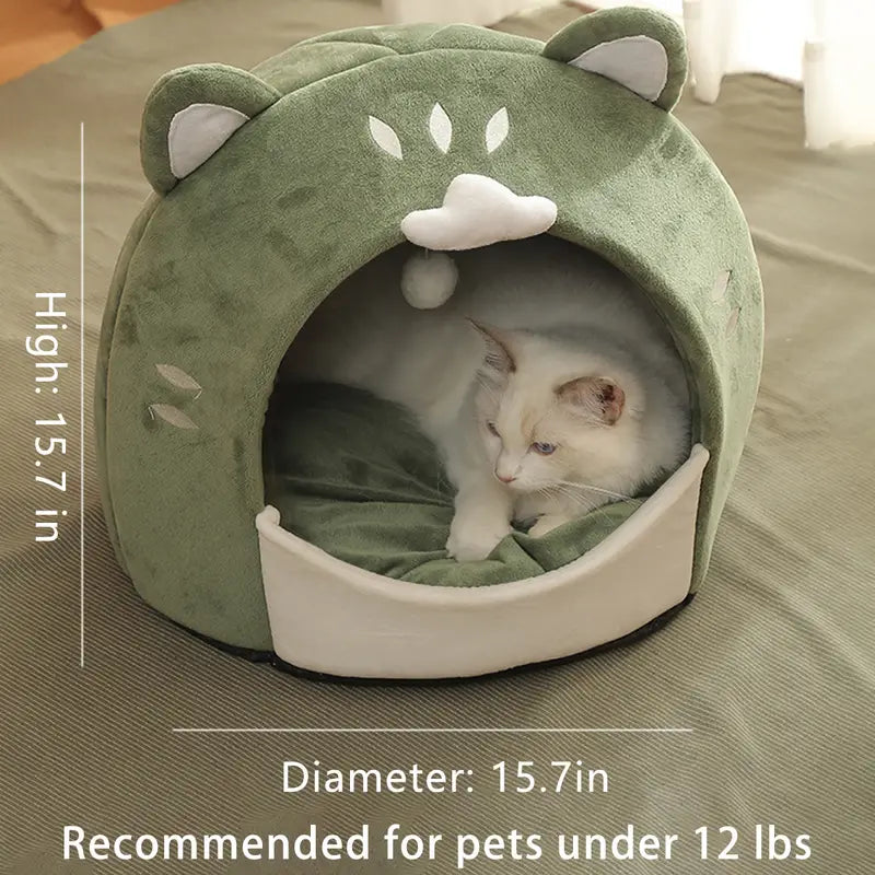 Gemütliches katzenförmiges Haustierhaus mit Kissen