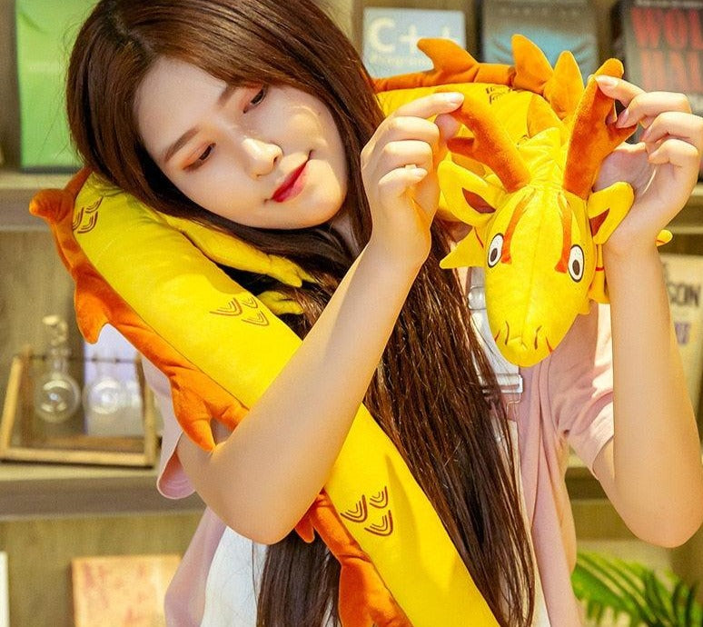 Riesengroßer chinesischer Drache Plüschtier