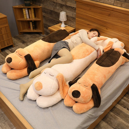 Kuscheliger Schlafhund Kissenplüsch