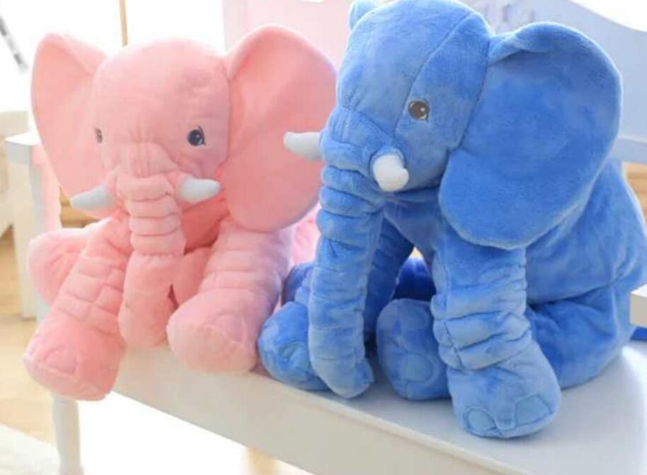 Grauer Elefant Plüschtier