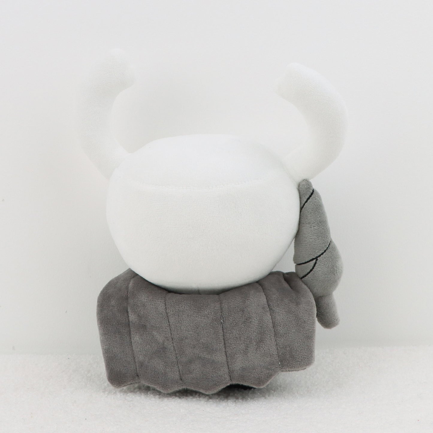 Knighty – Kawaii Ritter Geist Plüschfigur