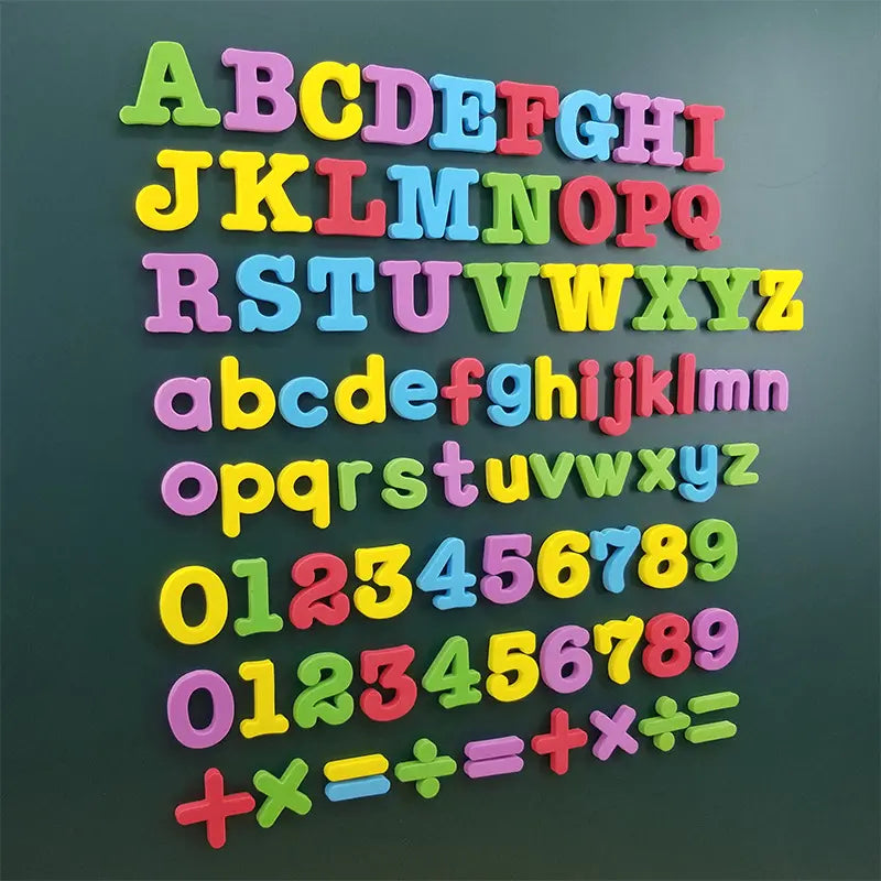 Magnetische Buchstabensticker: Pädagogisches Spielzeug