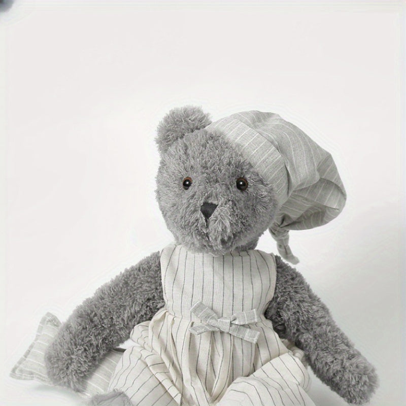 Grauer Pyjama-Teddybär mit Mütze