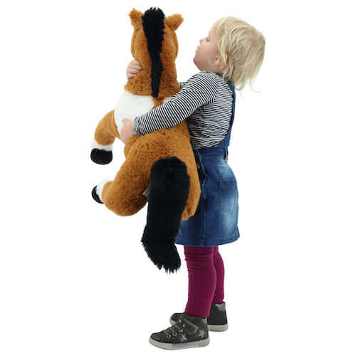 Kuschelpferd - Liegender Hundekumpel