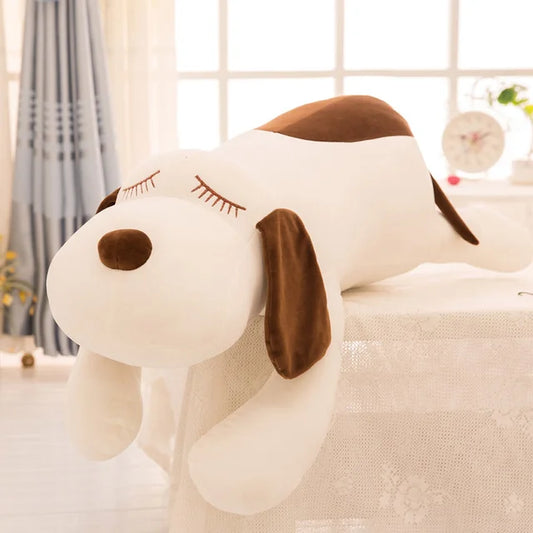 Schlummernder Kuschelhund