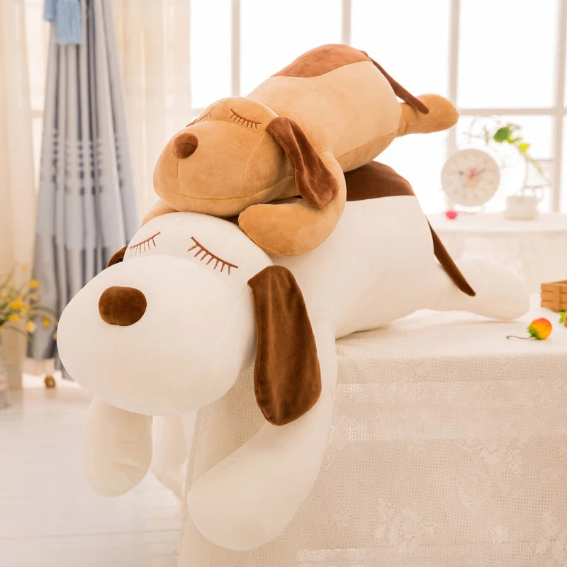 Schlummernder Kuschelhund