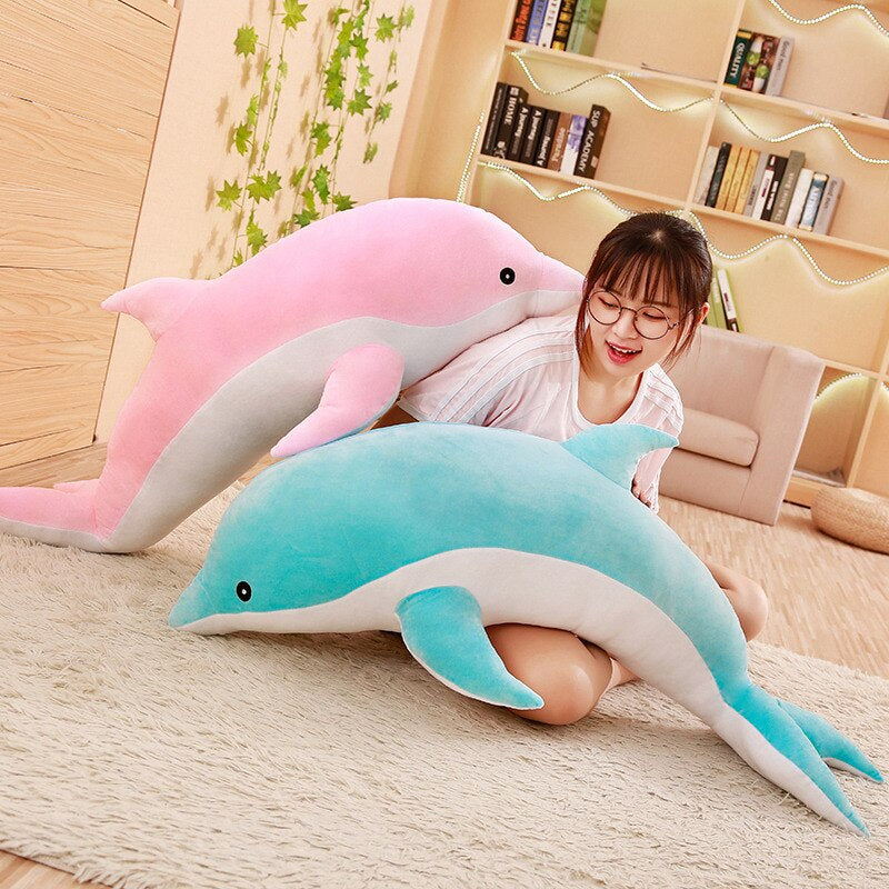 Riesiger Delphin als Stofftier