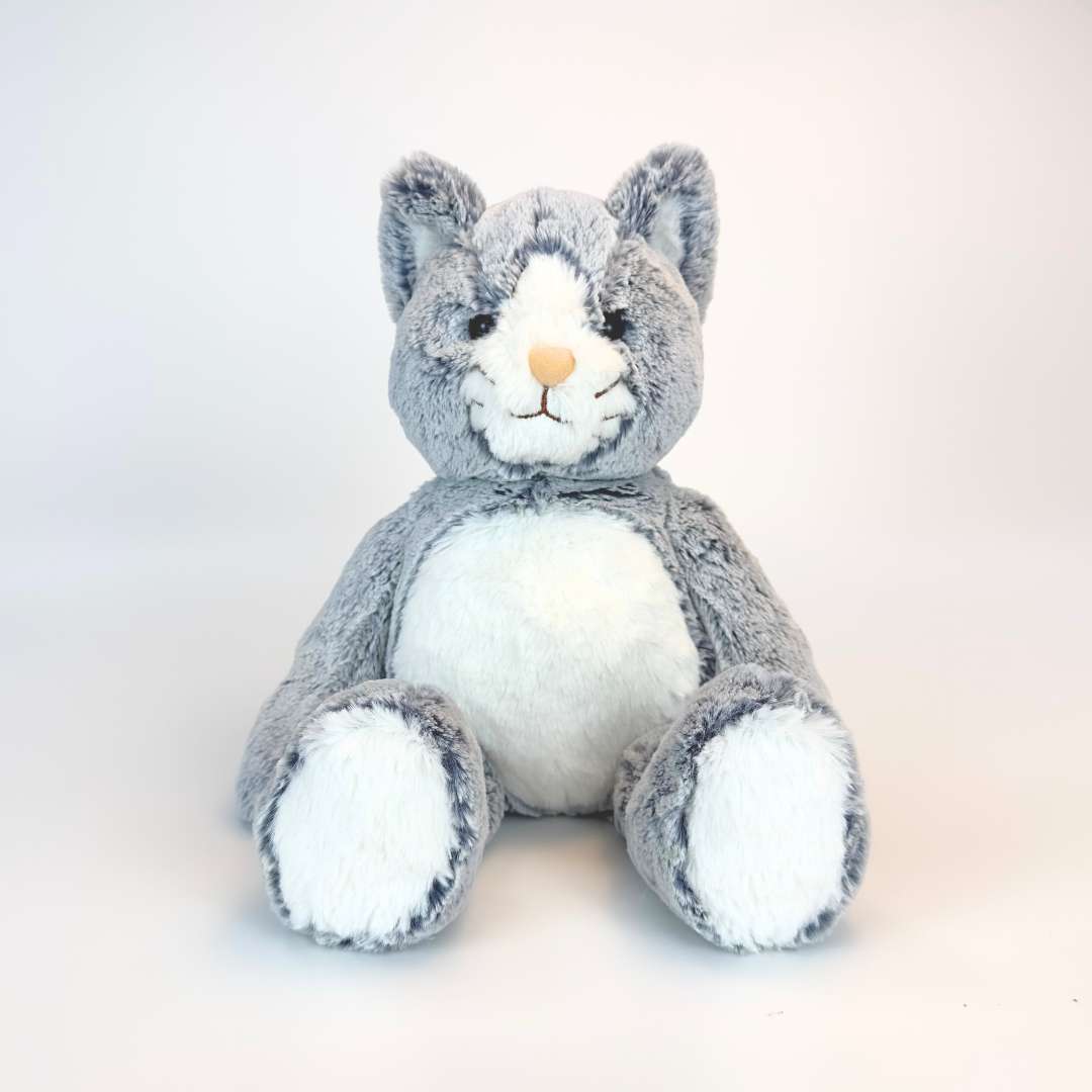 Whiskers - Graue Plüschkatze