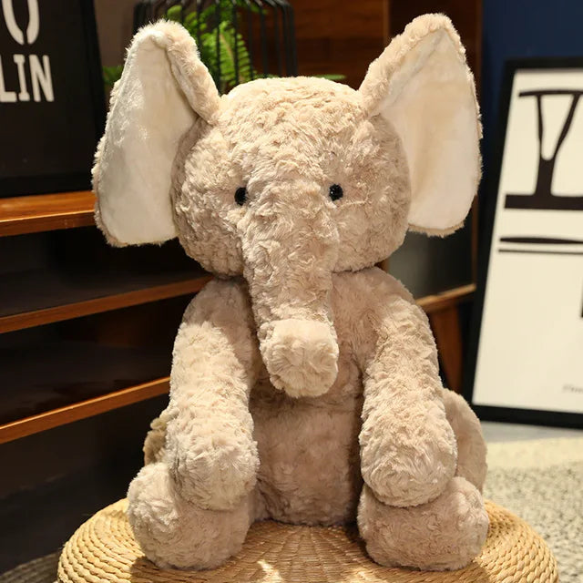 Kuscheliger Safari Elefant