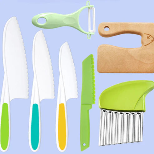 Sicheres küchen-set - für kleine köche