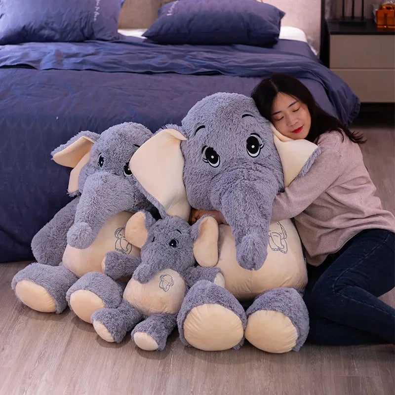 Riesiges, Kuschelweiches Elefanten-Plüschtier