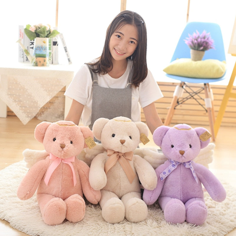 Himmlischer Teddybär mit Flügeln