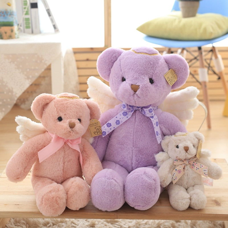 Himmlischer Teddybär mit Flügeln