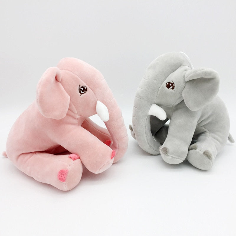 Adorabler Elefant - Kuscheliger Freund