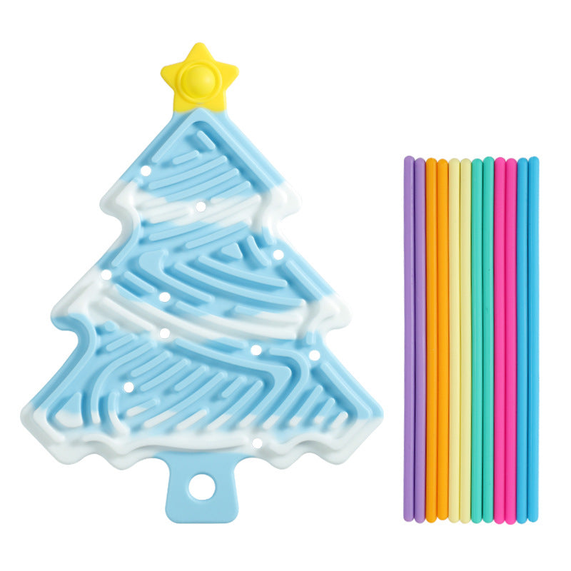 Sensorisches kinderspielzeug im weihnachtsdesign