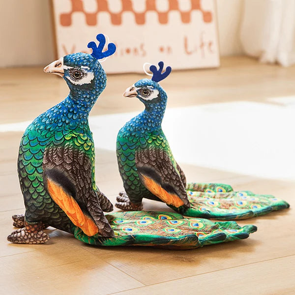 Realistische Pfau-Plüschies
