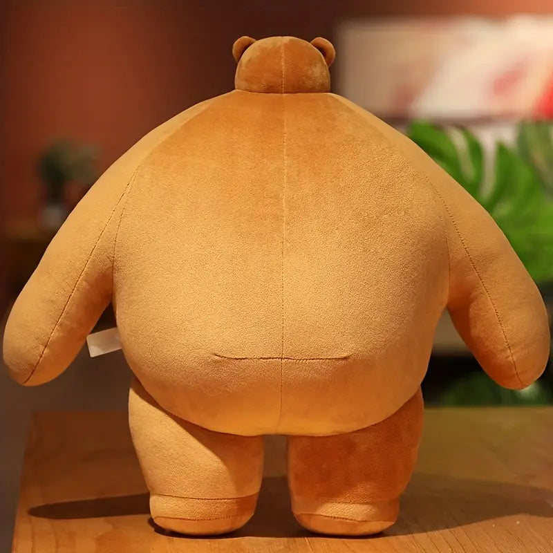 Niedliche Bärenpuppe mit kleinem Kopf
