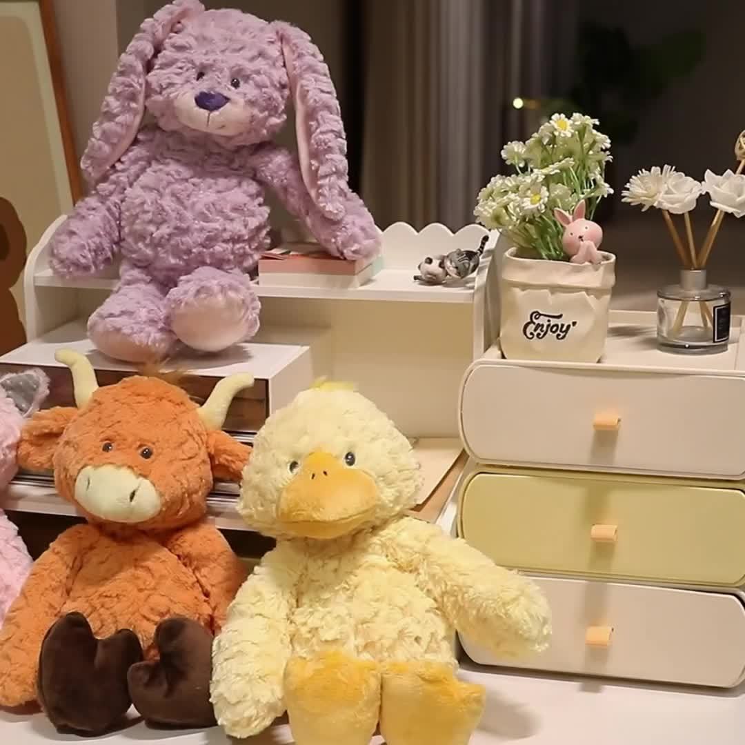 Bunny - Flauschiges Plüschhäschen