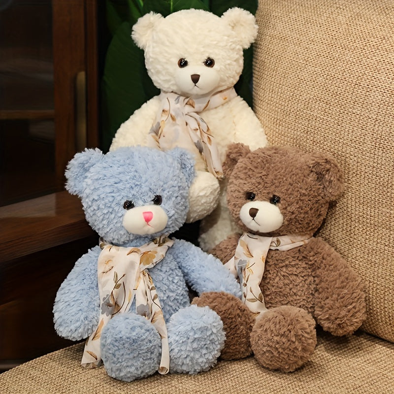 Kuscheliger Teddybär mit Schal