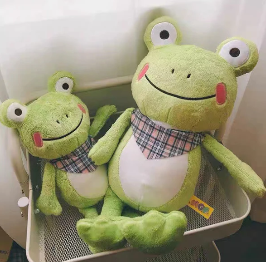 Kawaii smile frog plüschiger freund mit schal