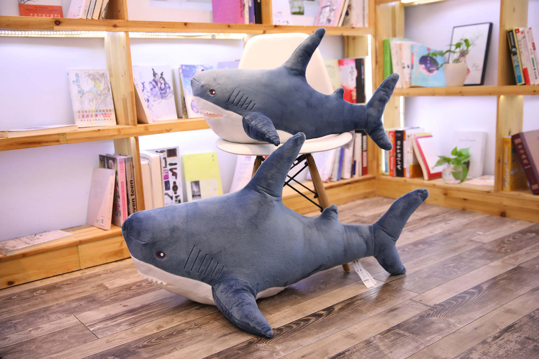 Jetzt XXL Hai Kuscheltiere - Plüsch Hai bei Kuscheltiere.store kaufen