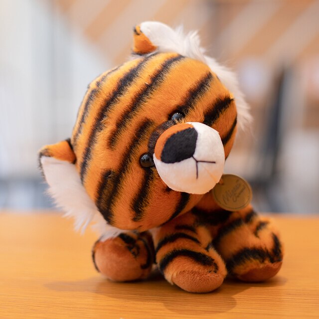 Jetzt Lustige Stofftiere in Cartoon Optik: Tiger, Elefant, Eule, Hippo, Bär, Frosch, Schweinchen, Husky, Leopard zur Wahl bei Kuscheltiere.store kaufen