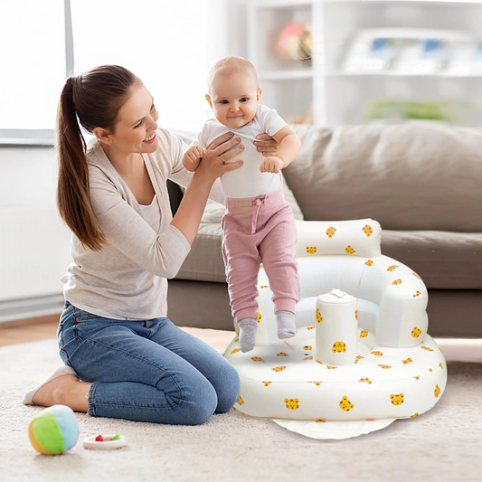 Aufblasbarer kinderstuhl mit Integrierter luftpumpe