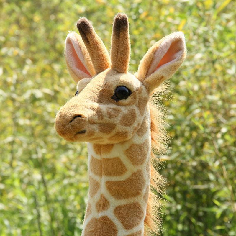 Große ausgestopfte Giraffe für das Kinderzimmer