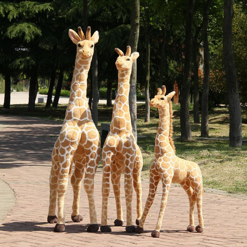 Große ausgestopfte Giraffe für das Kinderzimmer