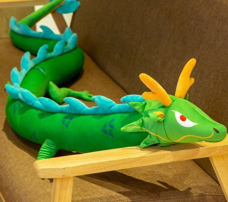 Riesengroßer chinesischer Drache Plüschtier