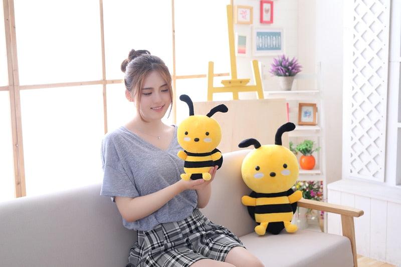 Miaoowa Kawaii Honigbiene Plüschtier, niedliche Biene mit Flügeln Plüschpuppen